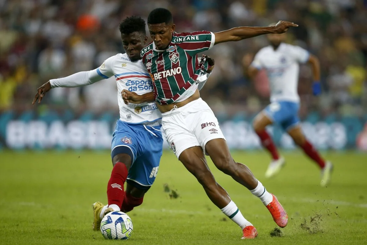 Bahia e Fluminense se enfrentam pelo Brasileirão. Foto: Esporte News Mundo