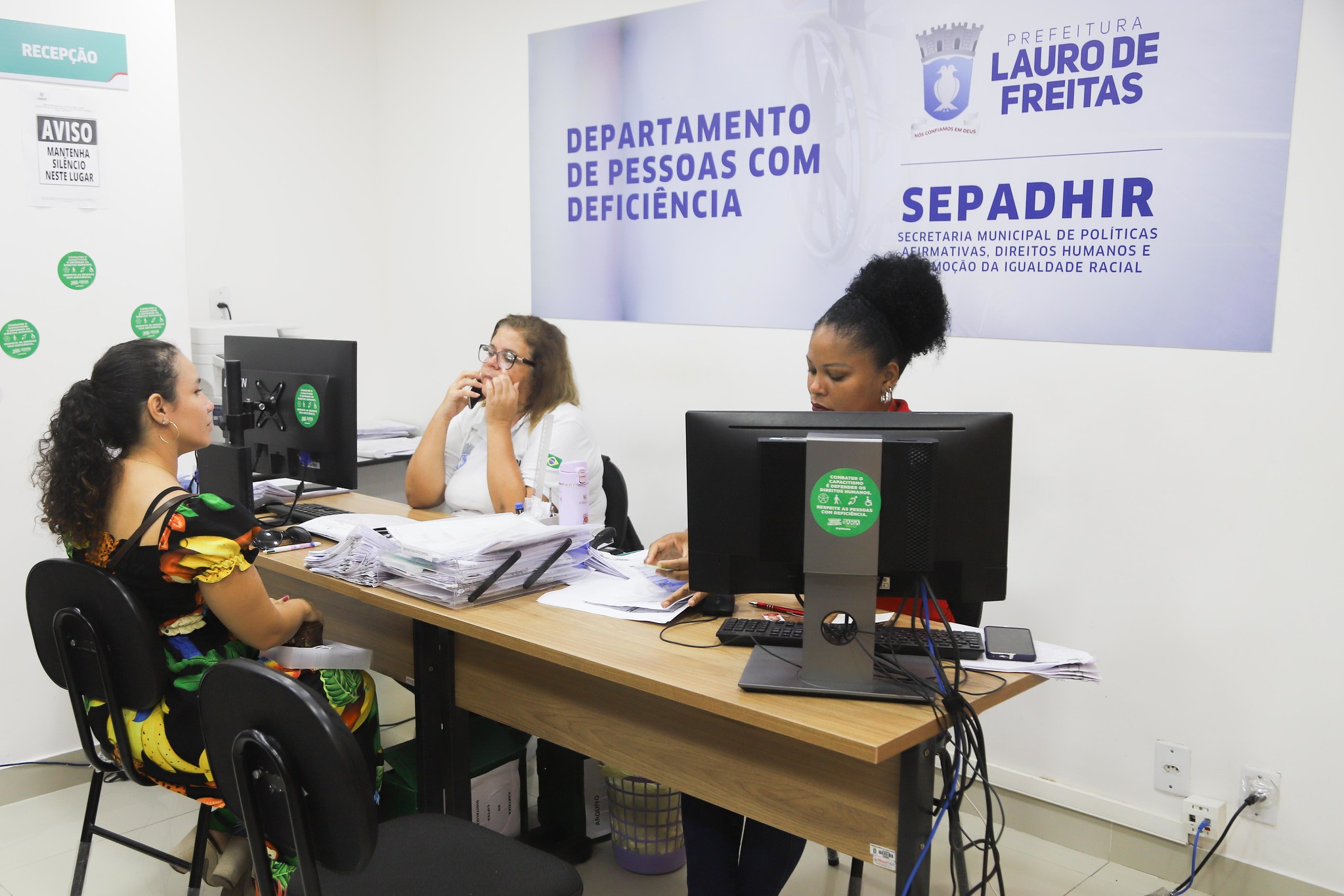 Emissão de documento para pessoas autistas em Lauro de Freitas. Foto: divulgação