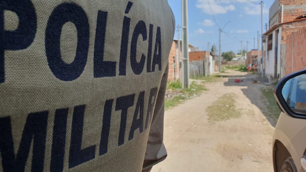 Jovem de 18 anos é assassinado na frente da família durante invasão violenta em Camaçari